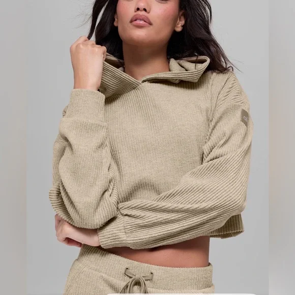 Alo Muse Hoodie and Sweatpant Set - Picture 1 of 14